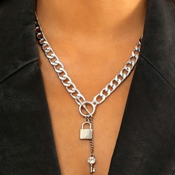 Rhinestone  Decor key & lock  charm  chain necklace - Picture 1 of 5